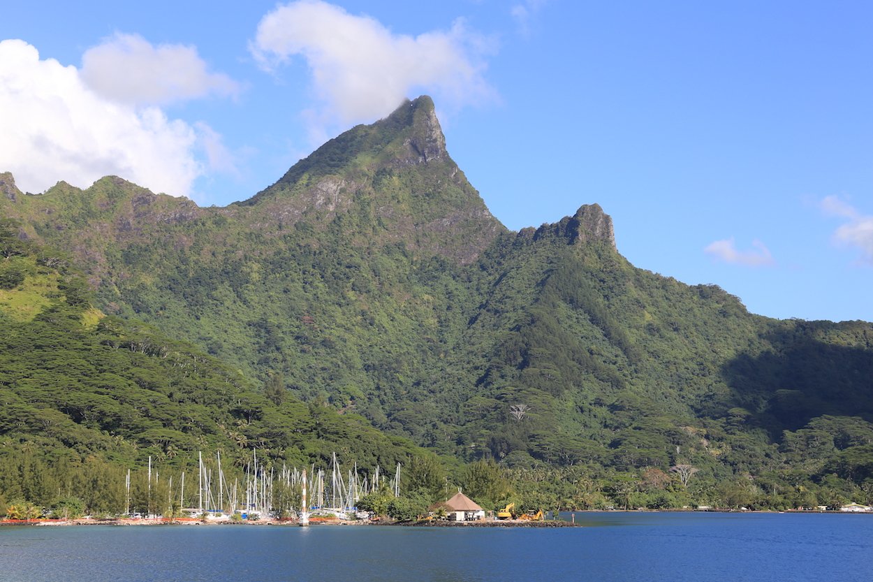 montaña en Moorea montaña en Moorea