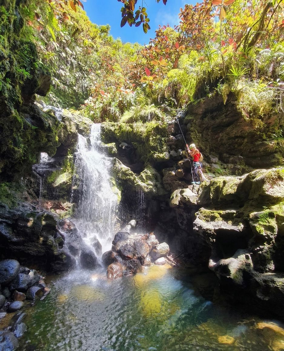 cascade tahiti cascade tahiti