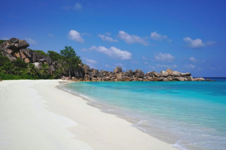 découvrir la digue aux seychelles la digue seychelles