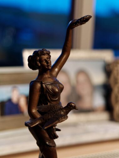 statue au Panasonic 42.5mm f1.7