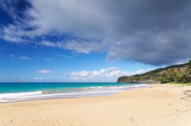 when to go to guadeloupe to travel
