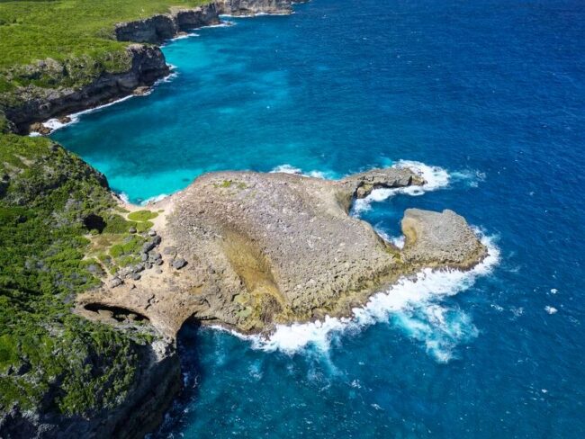 Trou du souffleur in guadeloupe Anse Bertrand