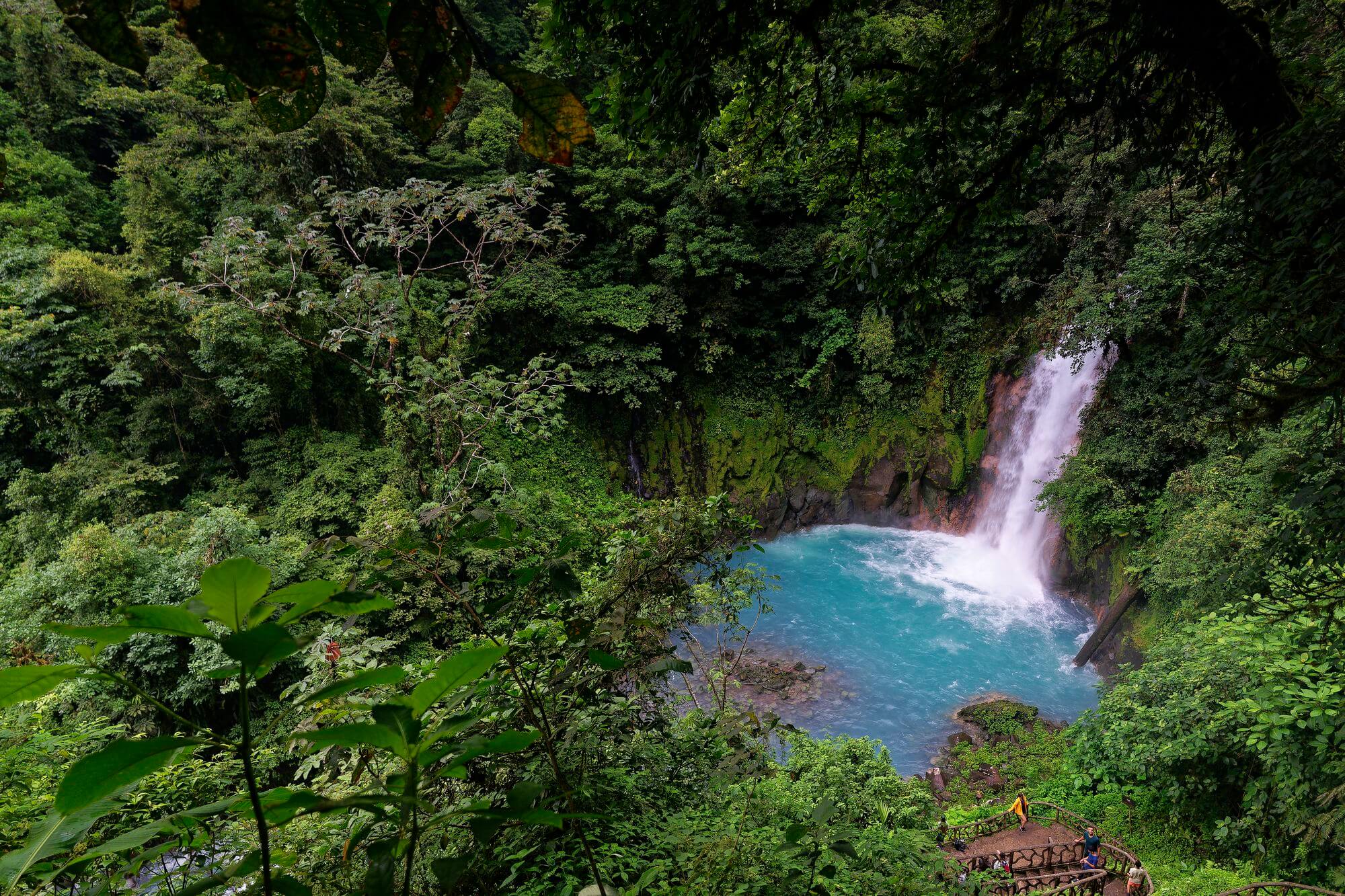 Blauer Wasserfall Costa Rica nationalpark costa rica