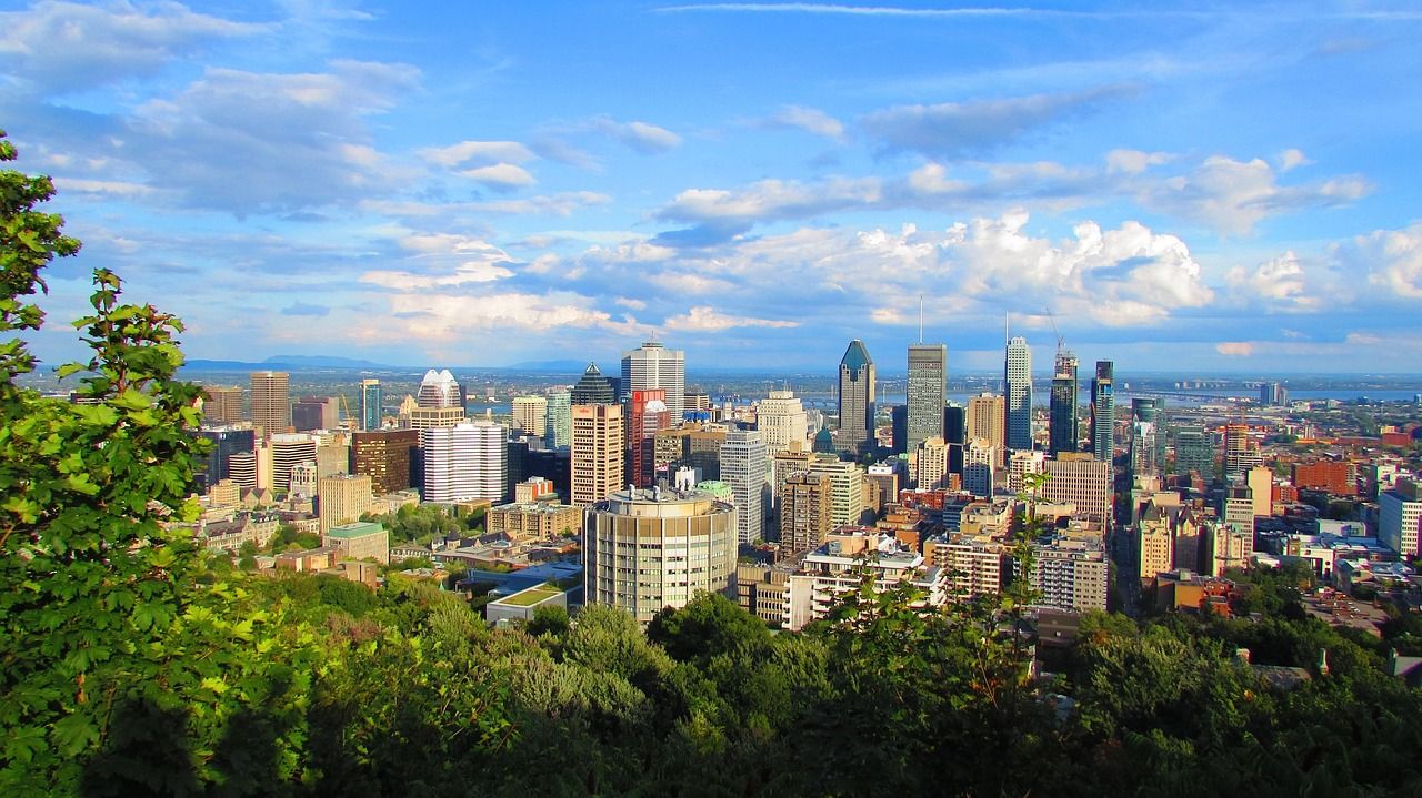 ou dormir à montreal en été vue de montreal