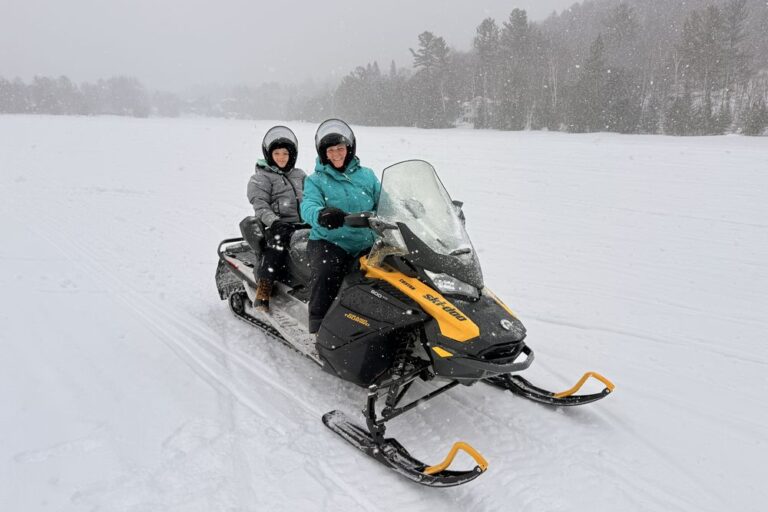motoneige au lac morency mélanie et louis motoneige