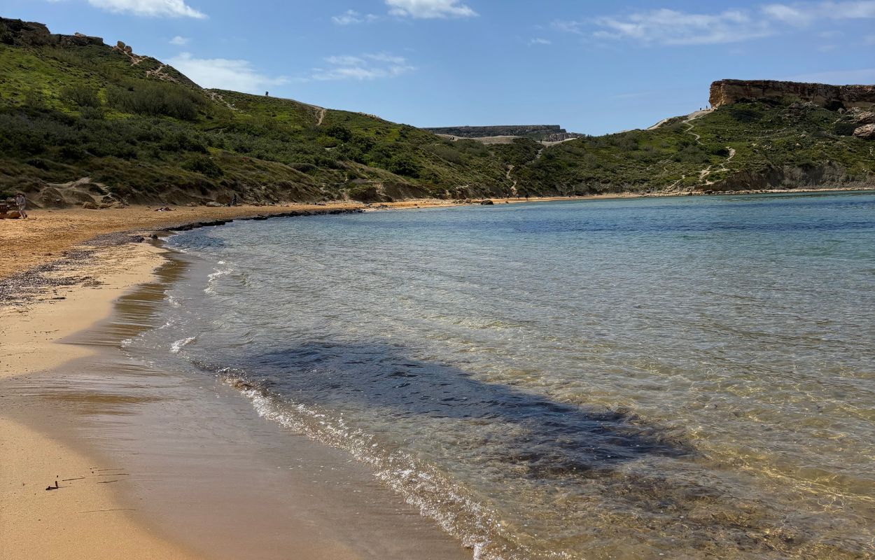 Der schönste Strand Maltas ghajn tuffieha auf malta
