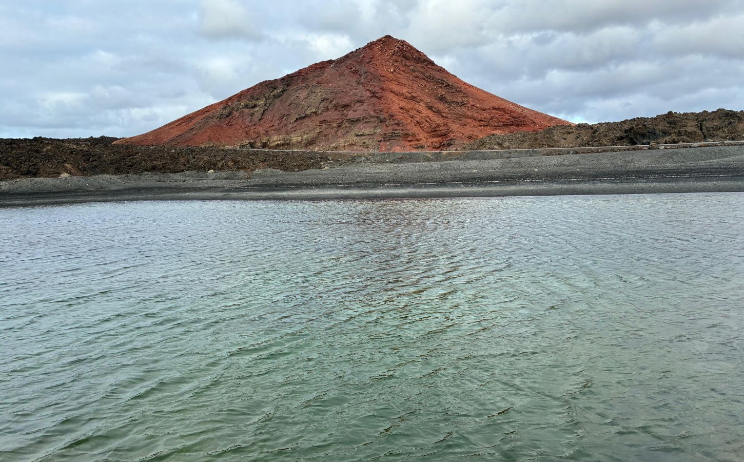Playa Montaña Bermeja auf lanzarote die besten strände auf lanzarote
