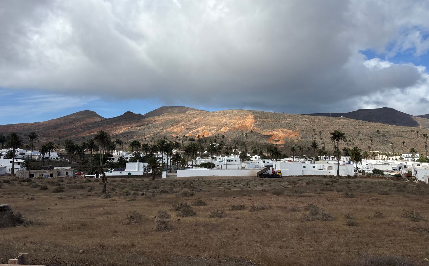 Uga en lanzarote casas blancas típicas de lanzarote
