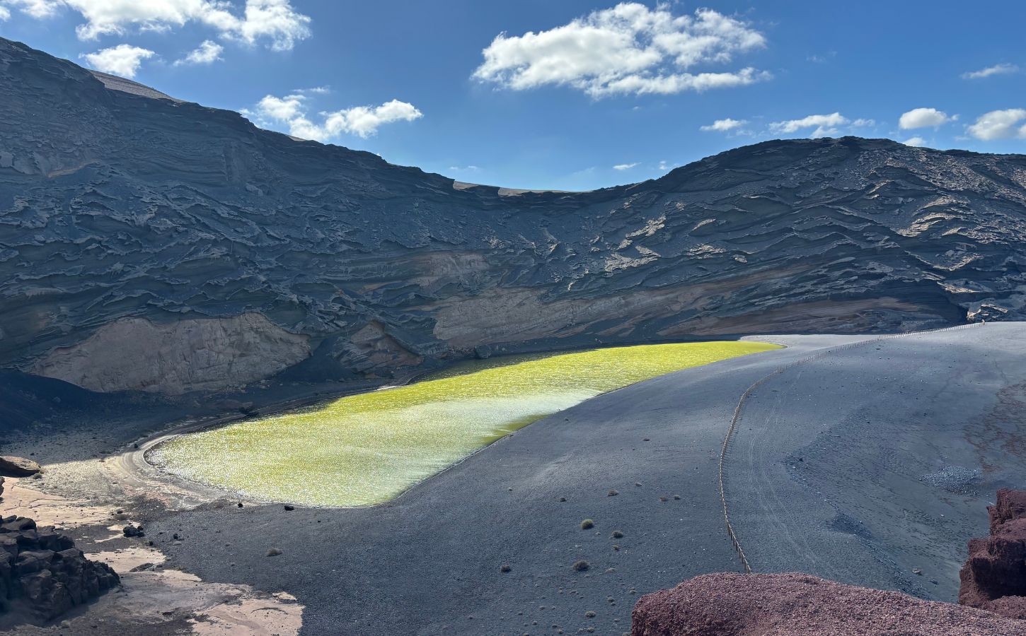 charco verde près de timanfaya incontournable timanfaya