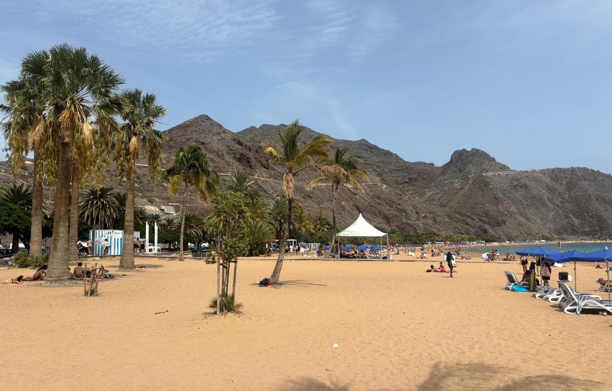 Las Teresitas auf Teneriffa der bekannteste strand