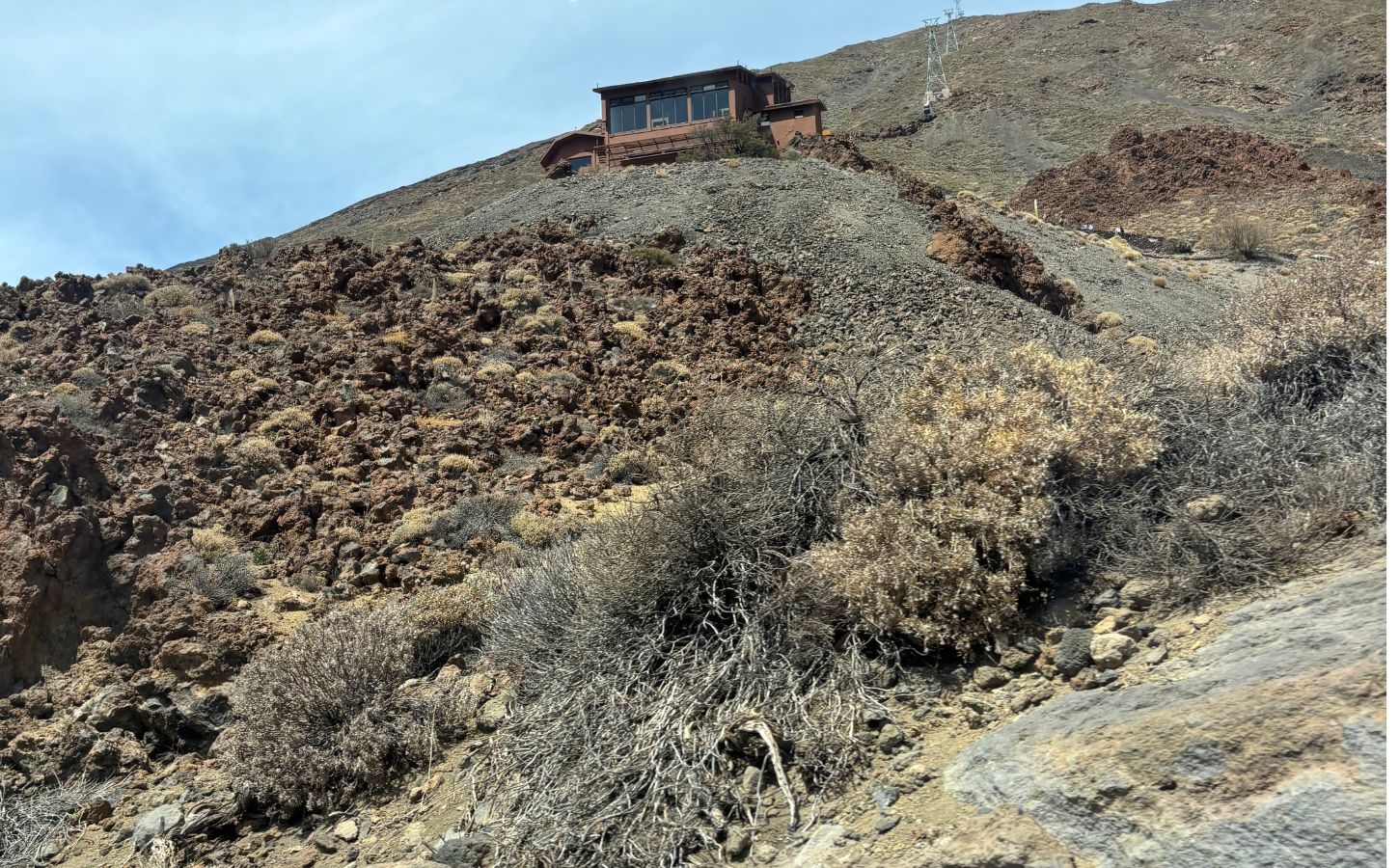 Seilbahn zum Gipfel des Teide mit der seilbahn auf den gipfel des vulkans fahren