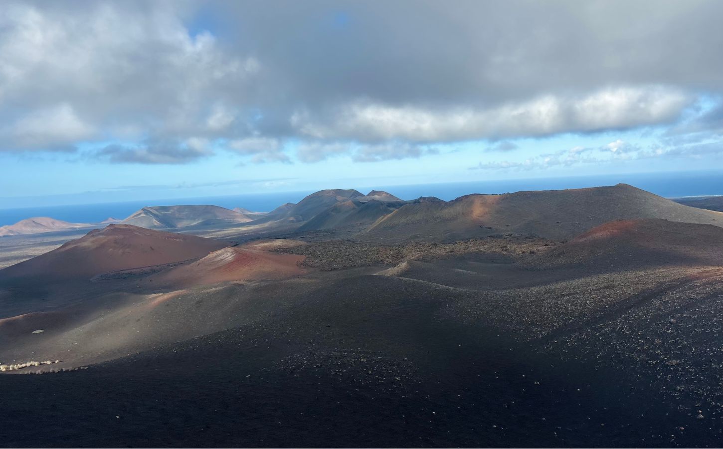 caminatas por timanfaya senderismo en timanfaya