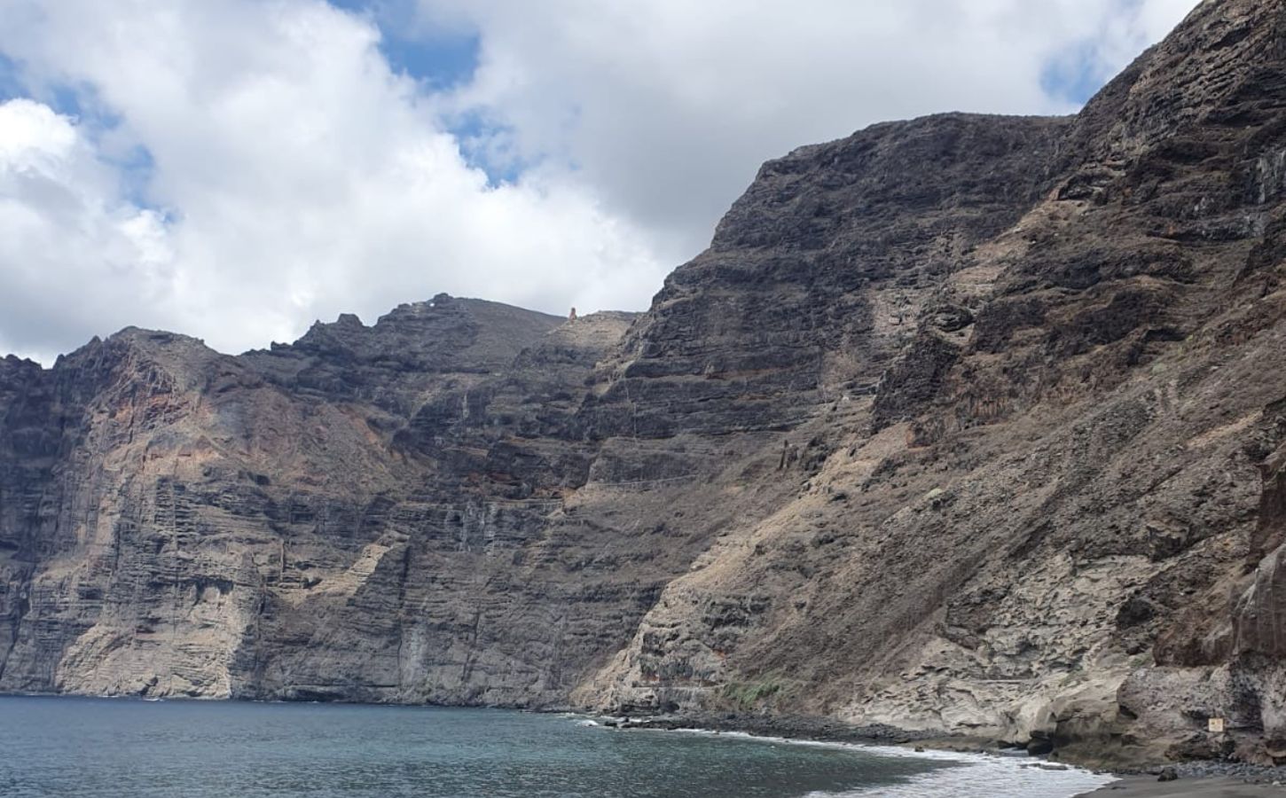 go to los gigantes in tenerife los gigantes cliffs