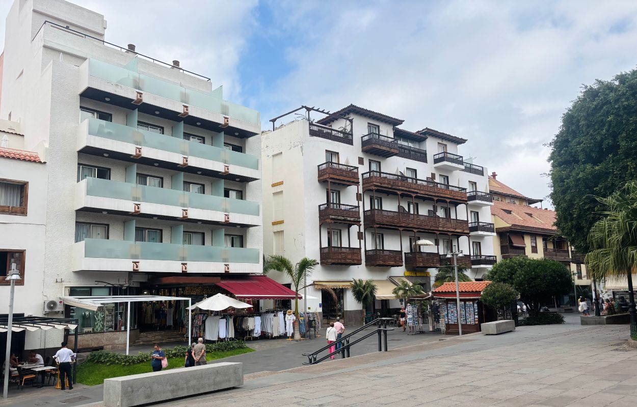 Puerto de la Cruz city center walking around puerto de la cruz