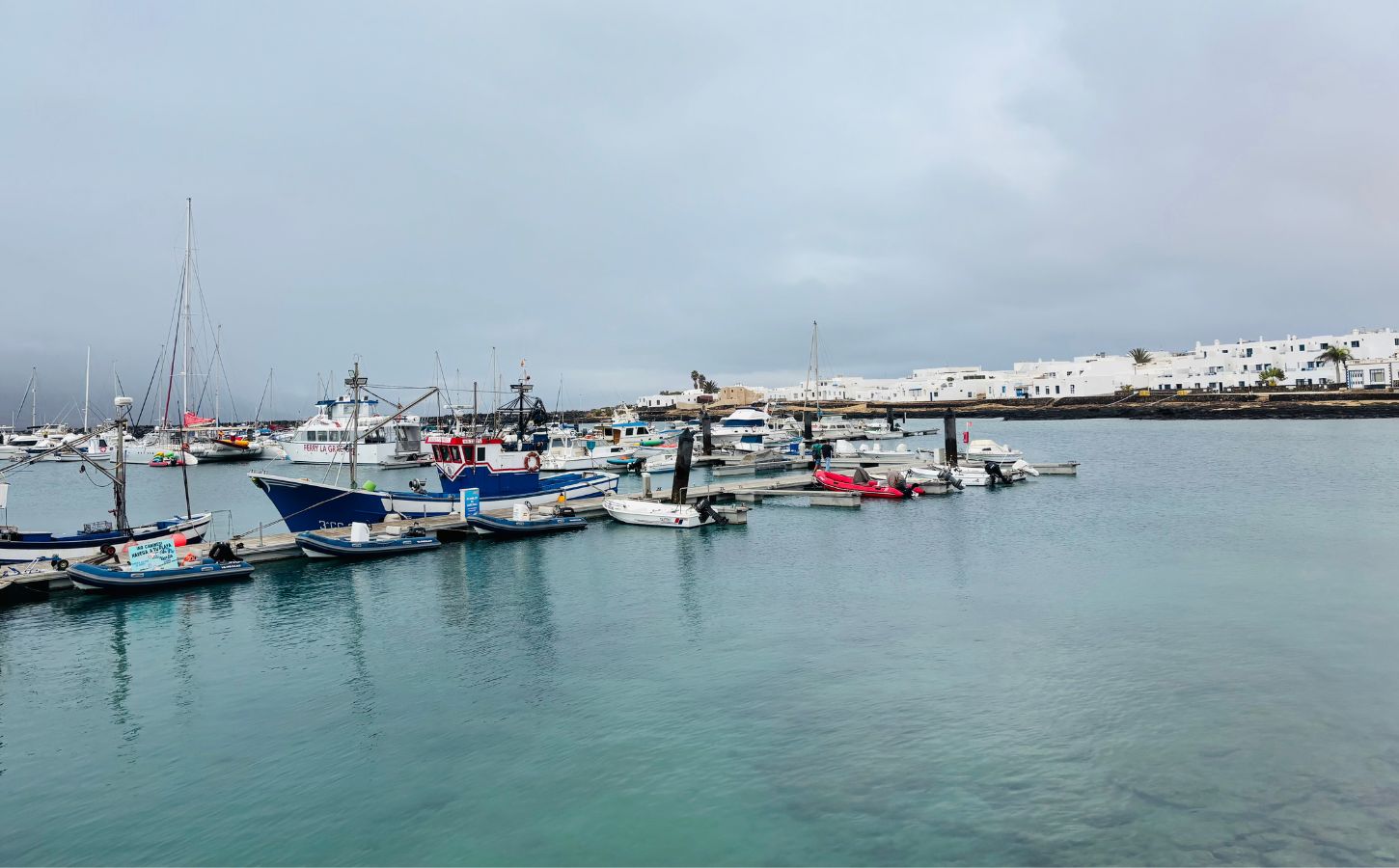 Things to do in Lanzarote and around small port near lanzarote la graciosa