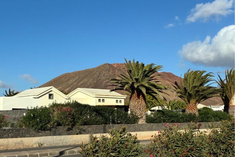 que faire à playa blanca canaries voir montaña roja à playa blanca