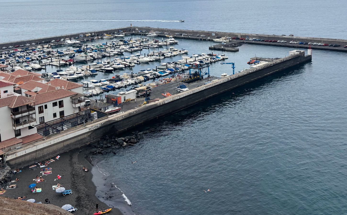 vue sur le port de los gigantes mirador de los gigantes