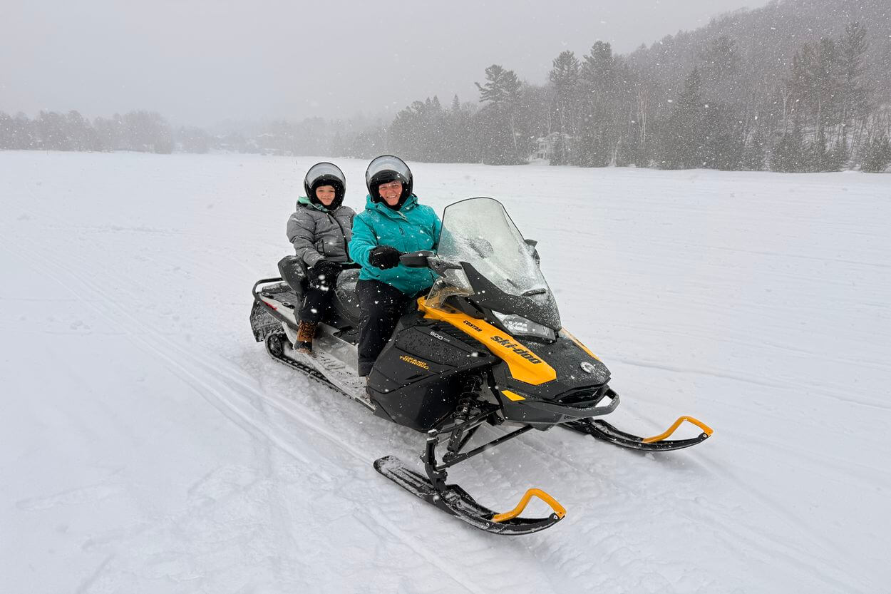 voyage laurentides Motoneige dans les Laurentides