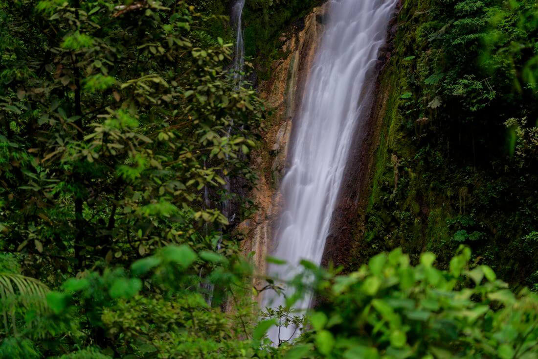 cascada en costa rica Cascada en Costa Rica