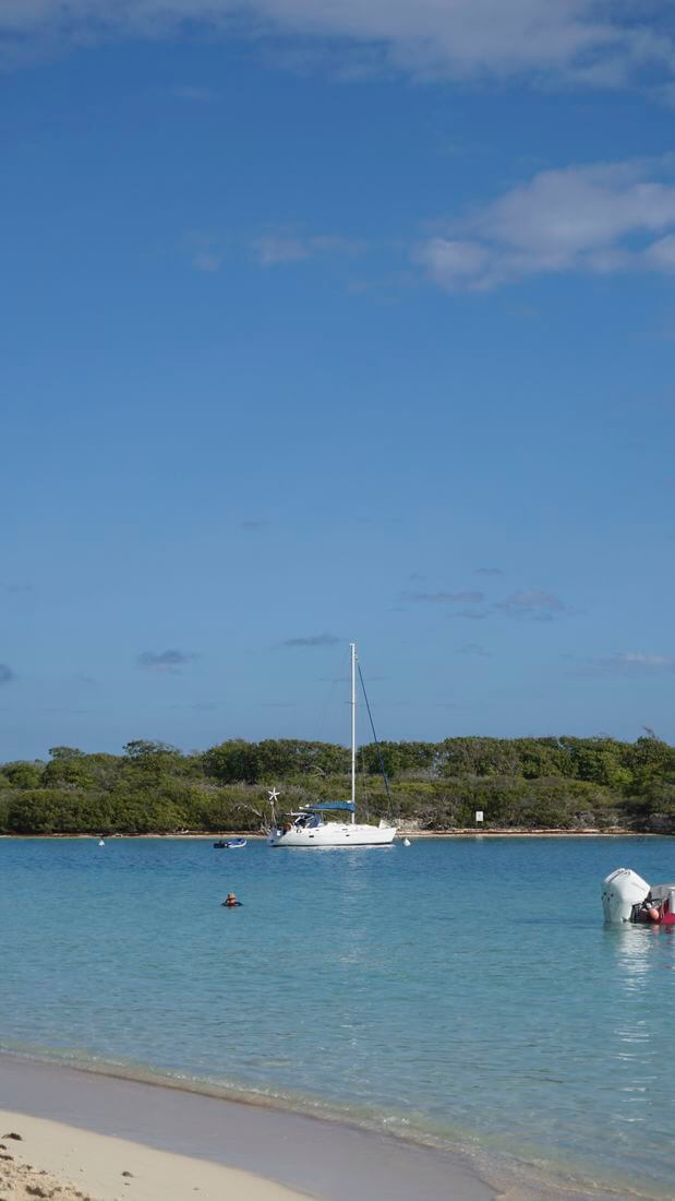 Ankunft auf der Insel Petite-Terre Boot auf Petite-Terre, Guadeloupe