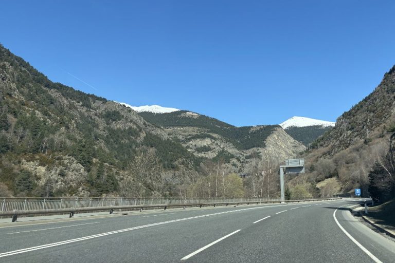 Wie man sich in Andorra fortbewegt Straßen in Andorra