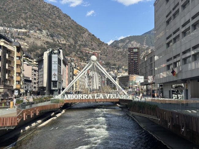 Was man in Andorra la Vella unternehmen kann Innenstadt der Hauptstadt Andorras