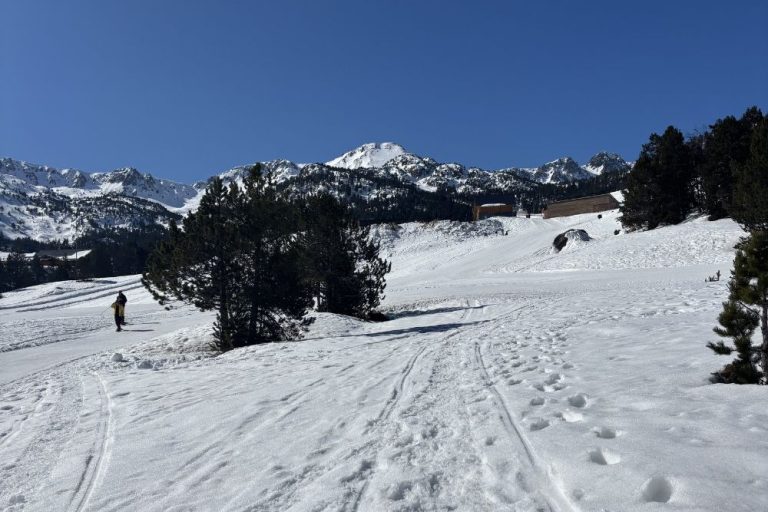 Schneeschuhwandern in Andorra