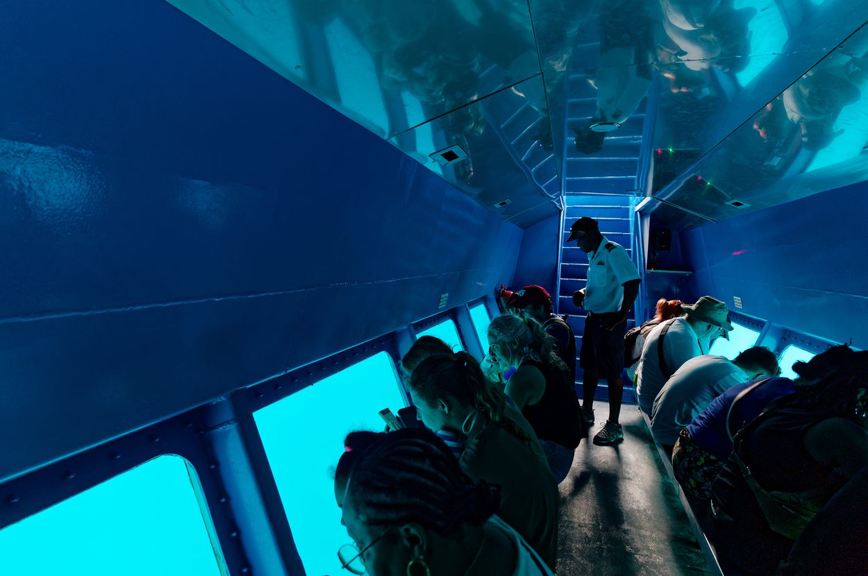 Bootsinnenraum Glasboden Réserve Cousteau Glasbodenboot Malendure