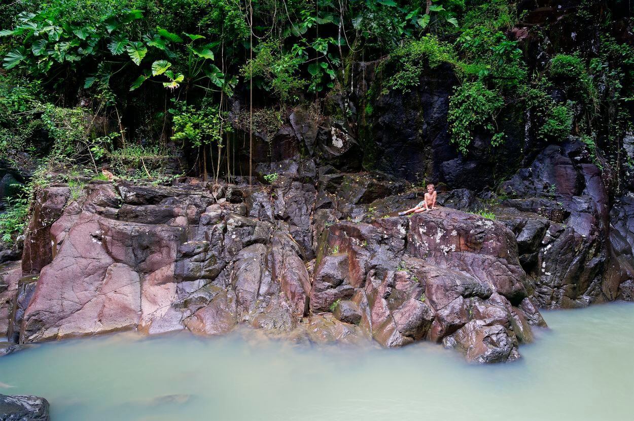 Louis in der Nähe des Flusses louis saut acomat guadeloupe