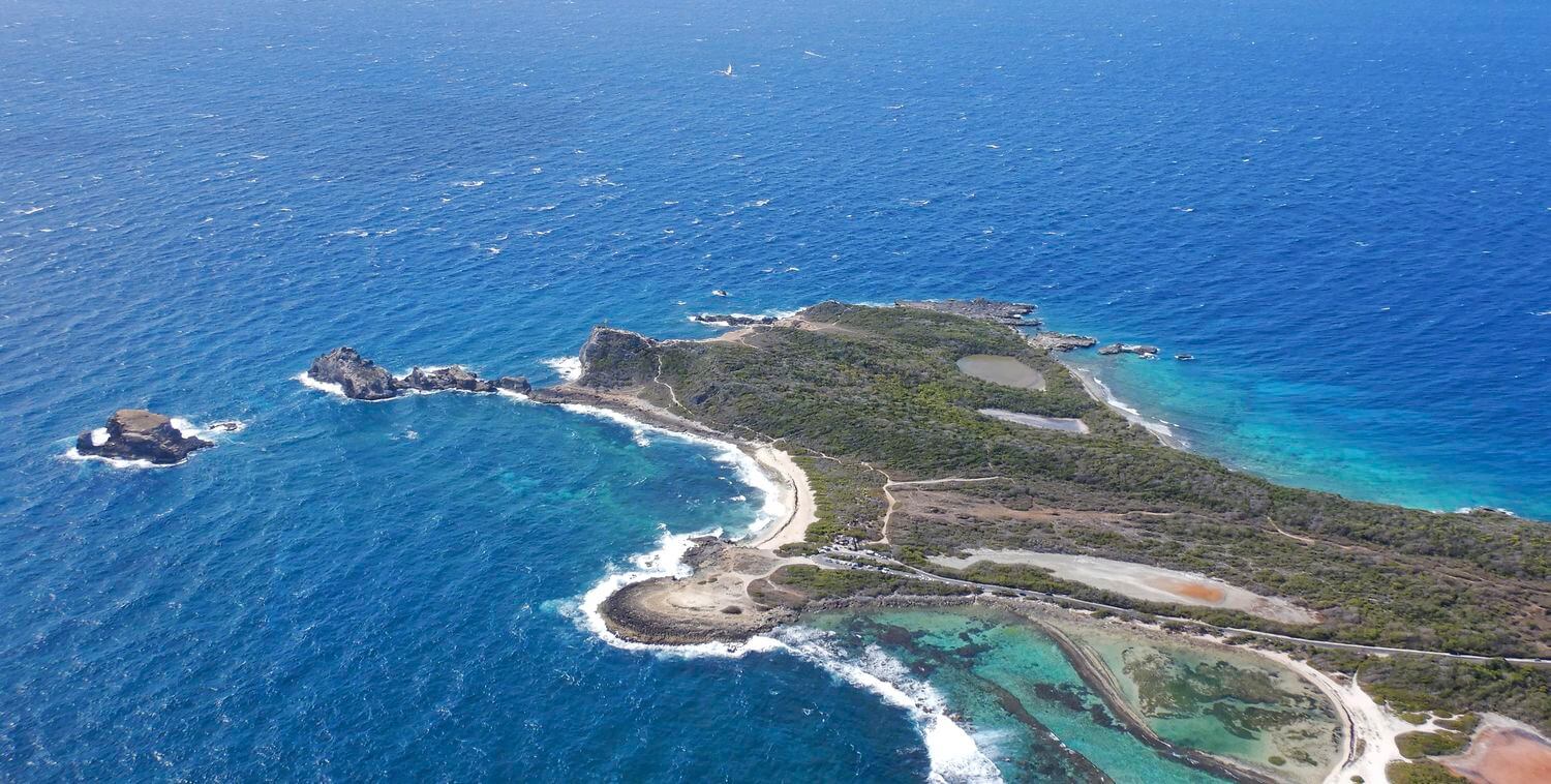 Pointe des Châteaux in Guadeloupe – Ultraleichtflugzeug Pointe des Châteaux mit einem Ultraleichtflugzeug in Guadeloupe