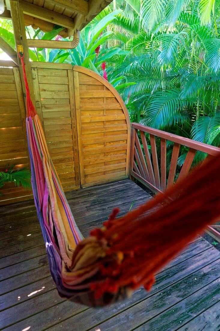 Ruh dich dort etwas aus Hängematte, Kolibri, Garten