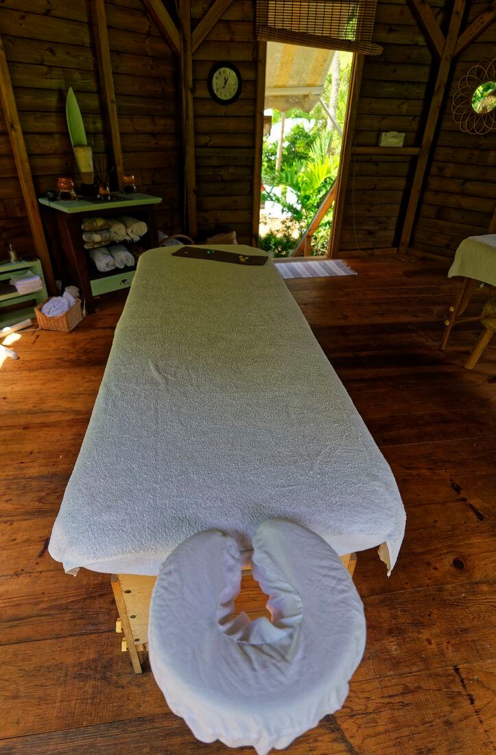 Massageliege Massageliege im Parc des Orchidées, Guadeloupe