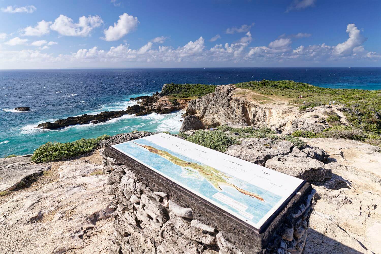 Orientierungstafel Pointe des Châteaux Guadeloupe Blick vom Gipfel des Croix Pointe des Châteaux