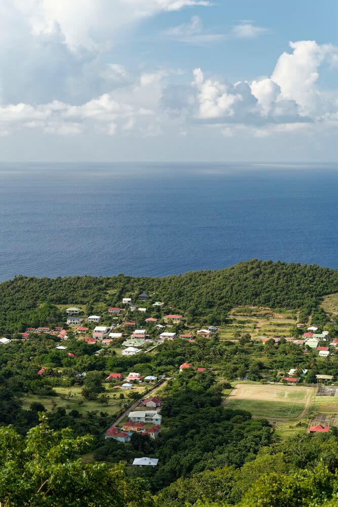 Blick von der Insel Terre-de-Bas petites anse Dorf in Terre-de-Bas