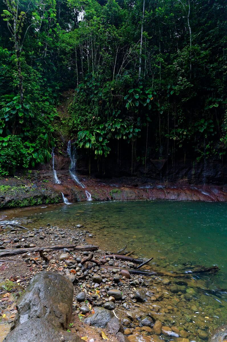 Parte inferior de la cascada Lezarde Parte inferior de la cascada Lezarde