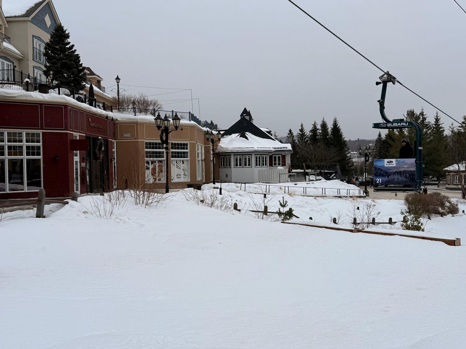 Cabriolet Mont Tremblant Hotel en Mont Tremblant en invierno