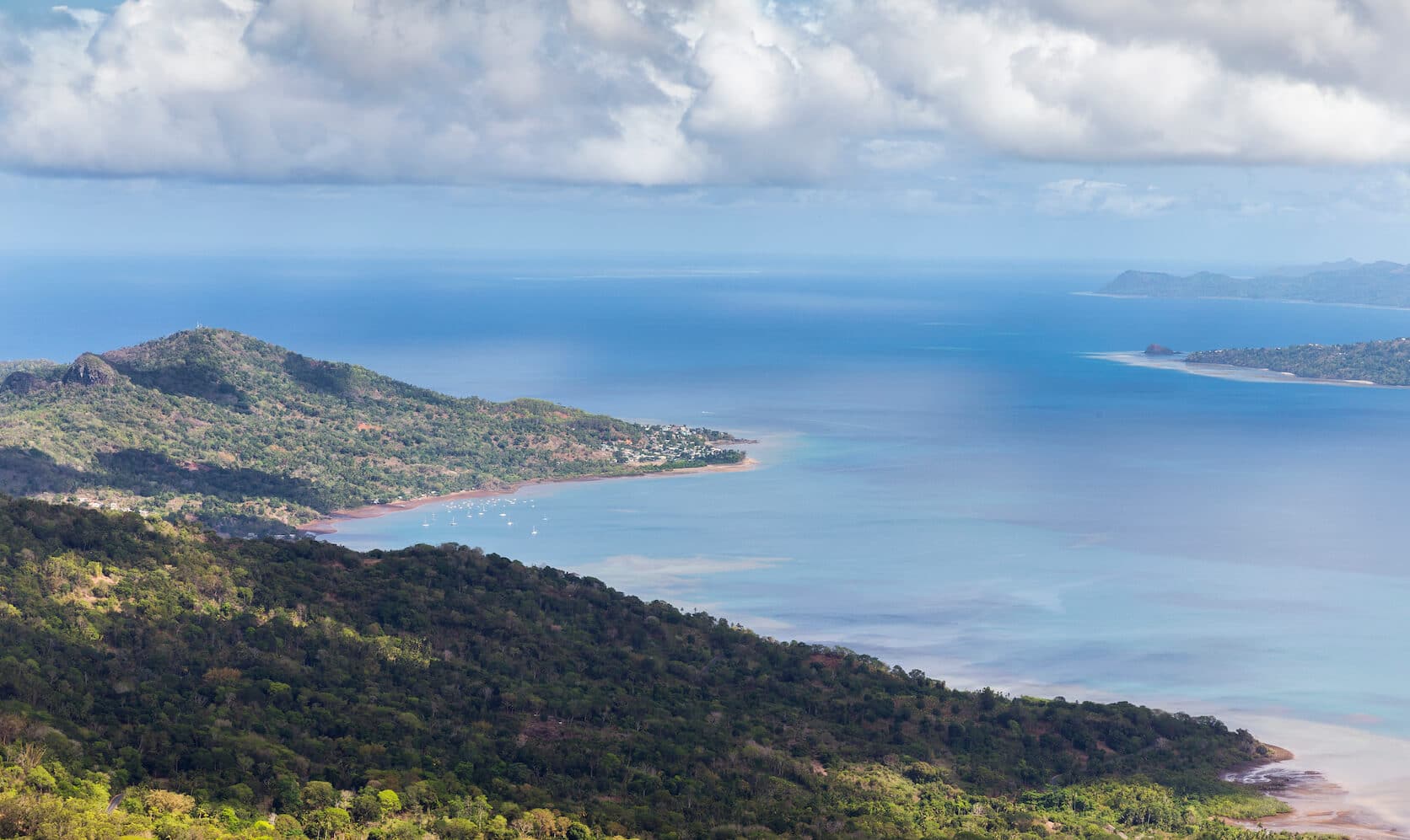 Monte Choungui, isla de Mayotte, océano Índico Monte Choungui, isla de Mayotte