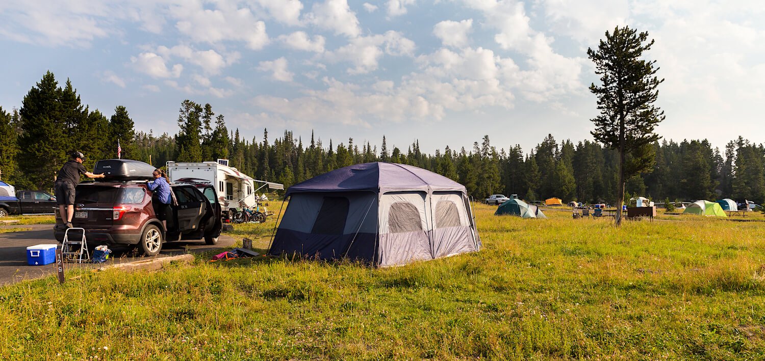 camping en el parque de Yellowstone, una institución camping en el Parque Nacional de Yellowstone