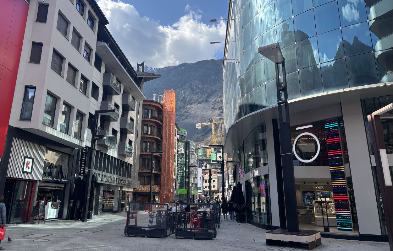 centro de la ciudad de Andorra la Vella compras en Andorra