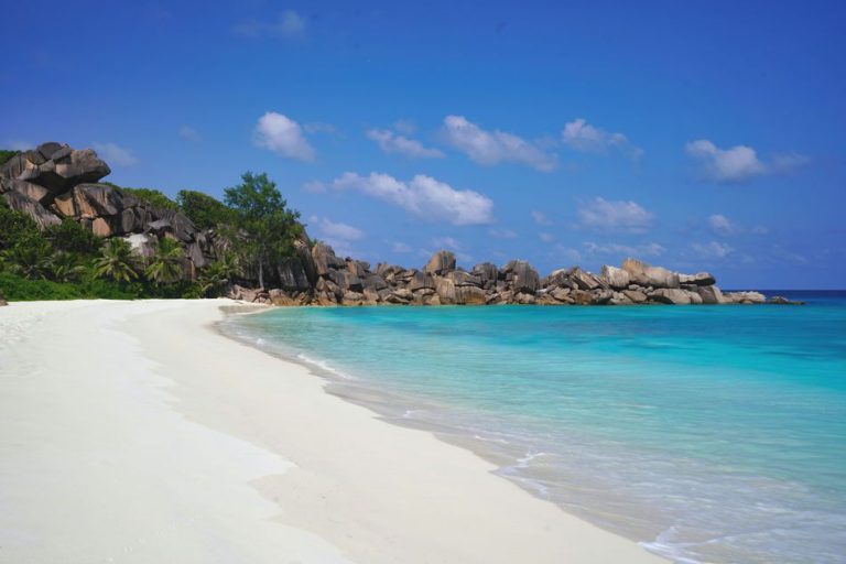 explora la isla de La Digue el dique de La Digue, Seychelles