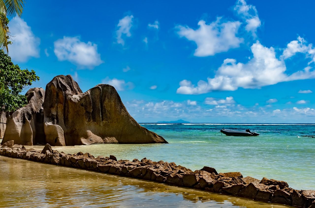 Alójate junto al mar en la digue alójate junto al mar en la digue