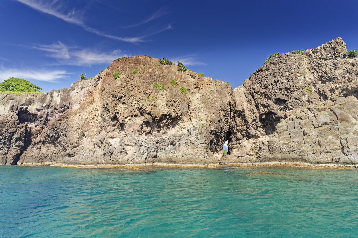 acantilado en Les Saintes acantilados en Les Saintes