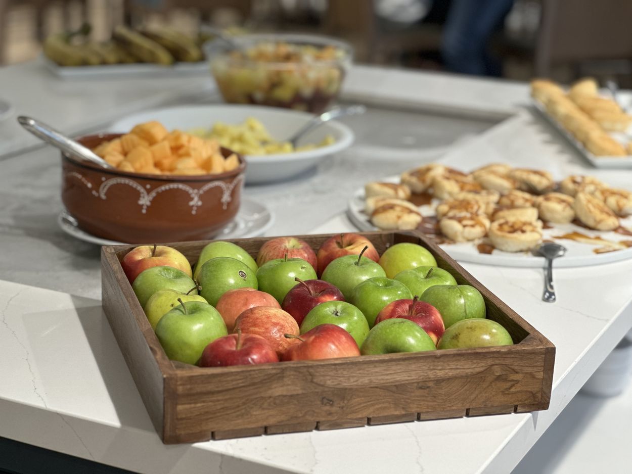 Fruta para el desayuno en el Hyatt Place Montreal - Downtown Desayuno continental en el Hyatt Place Montreal - Downtown