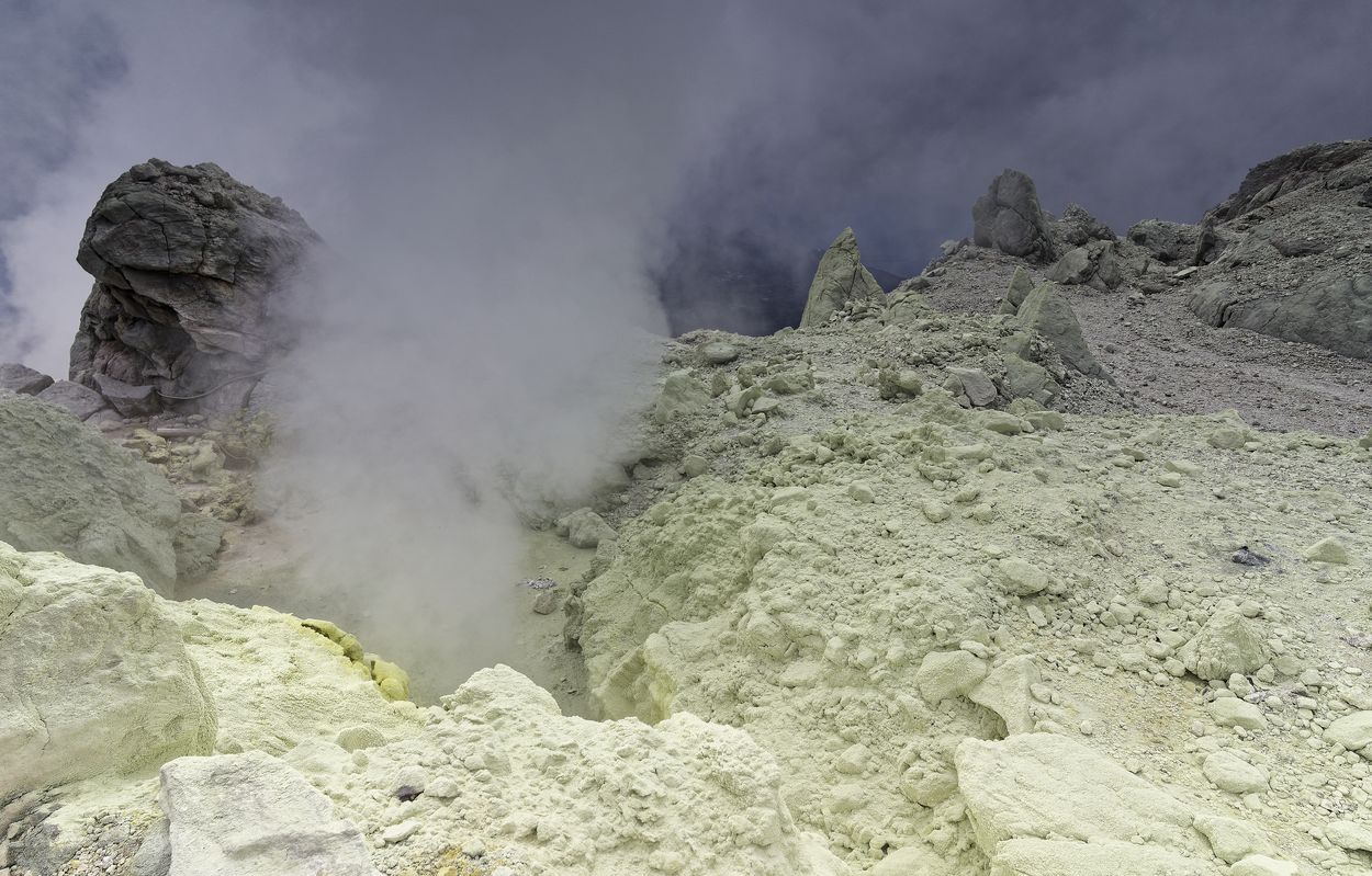 fumarolas de La Soufrière azufre en La Soufrière