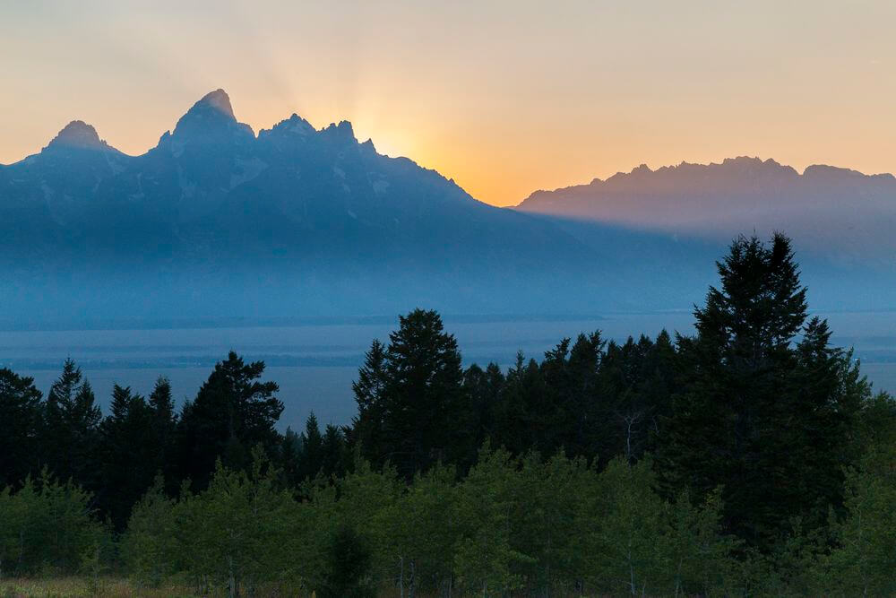 Amanecer en los Tetons amanecer en el Parque Nacional Grand Teton