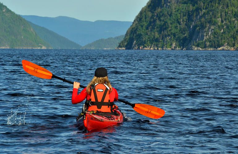 kayak de mar en Tadoussac kayak en Tadoussac y ballenas