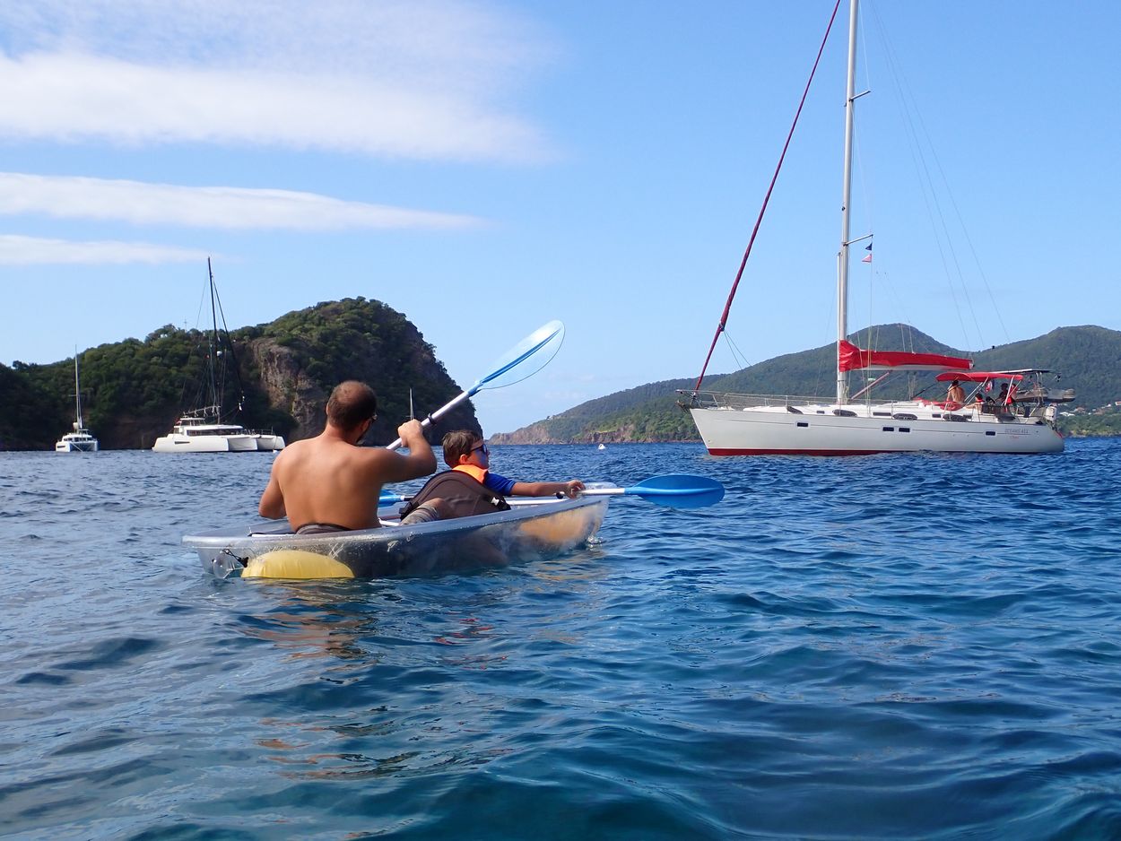 kayak transparente isla Terre-de-Haut kayak en Les Saintes