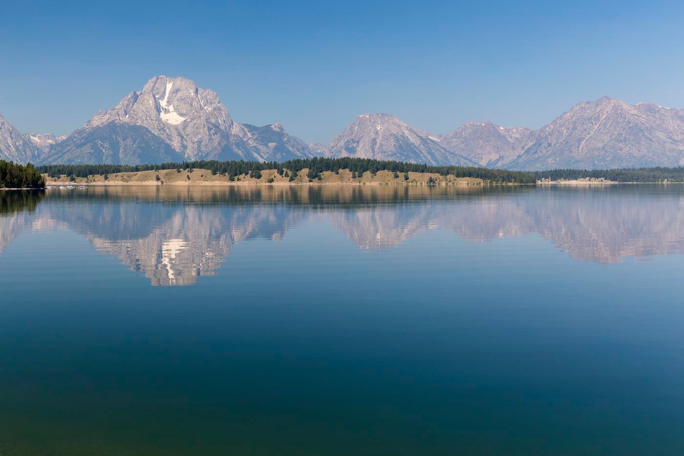 lago en el Parque Nacional Grand Teton increíble lago en el Parque Nacional Grand Teton
