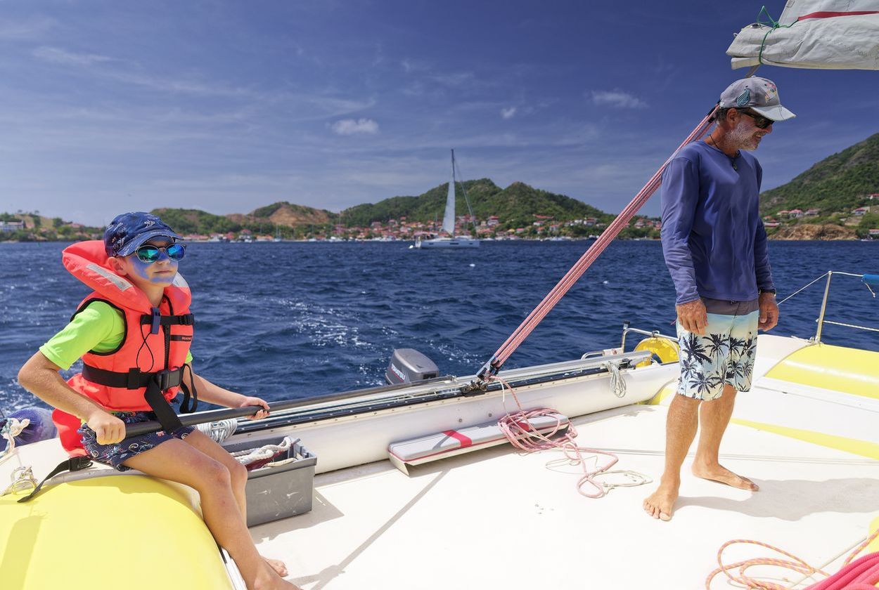 Navegando en Les Saintes Louis en un velero