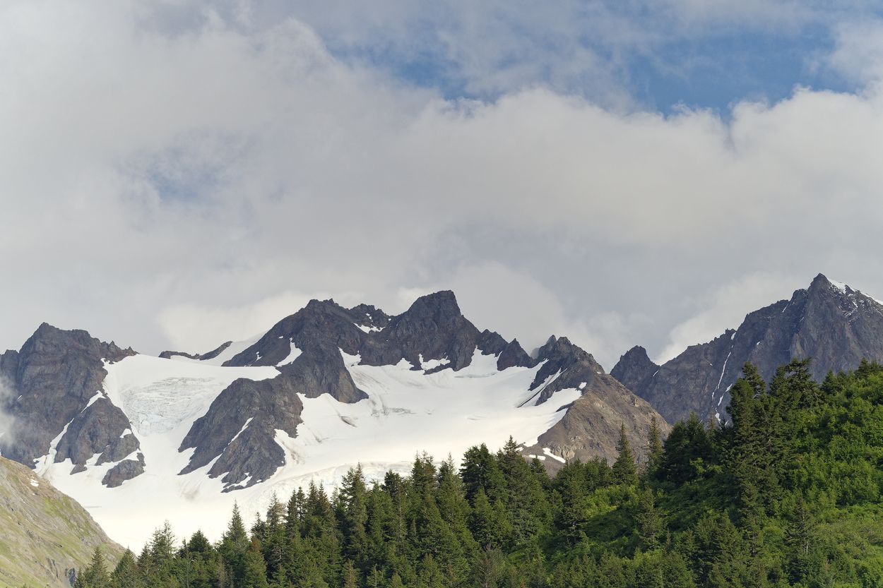 Montaña en Seward Seward en Alaska